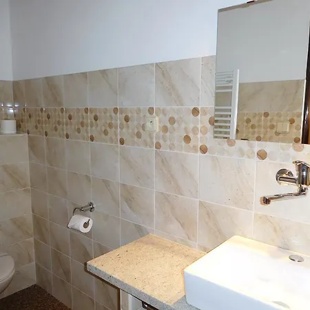 V Nebi Konukevi 3*