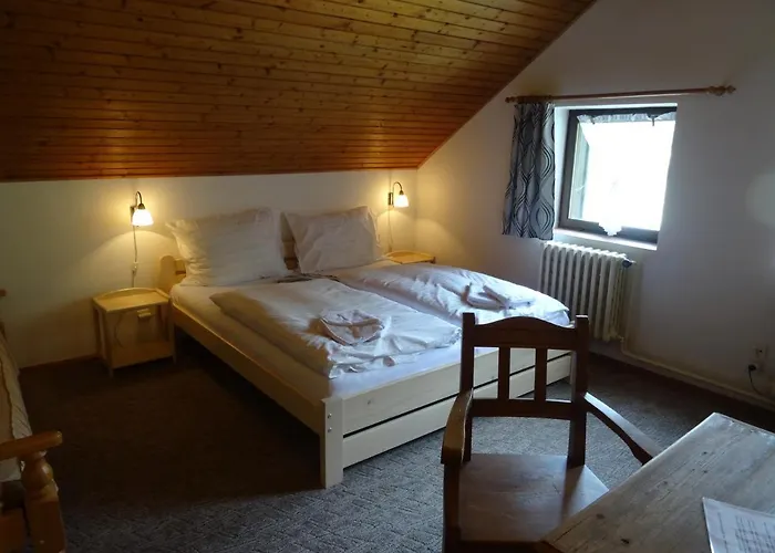 V Nebi 3* Josefŭv Dŭl