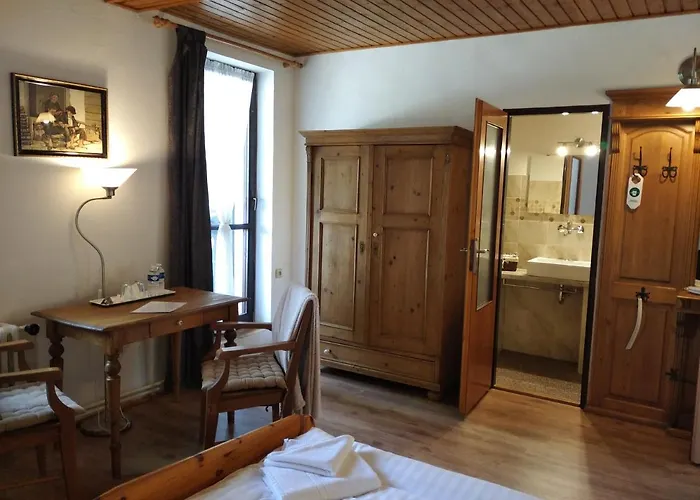 Casa de hóspedes V Nebi Josefŭv Dŭl